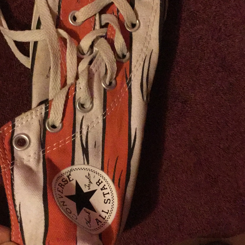 Dr Seuss high top converse